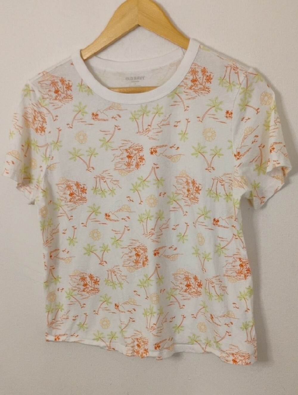 Old Navy White Short-Sleeve Tee with Orange and Light Green Tropical Print - Picture 4 of 6